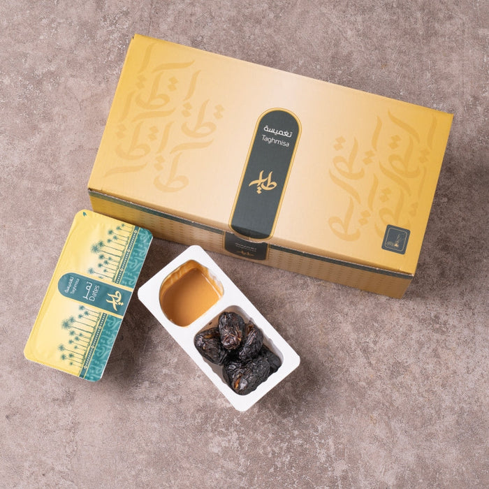 الطيار - تغميسة عجوة محشية لوز 8 علب | Al-Tayyar - Ajwa dip stuffed with almonds 8 Pack