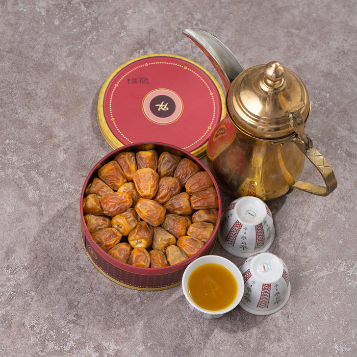 Premium Sukkari Dates – Box | تمر سكري فاخر – علبة