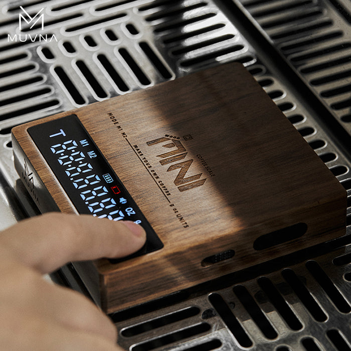 MUVNA Smart Coffee Electronic Scale – Natural Walnut Wood | ميزان قهوة MUVNA Smart الرقمي بخشب الجوز الطبيعي – بني خشبي