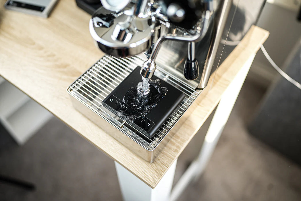 Varia AKU Precision Coffee Scale – 0.1g Accuracy, USB-C, IPX5 Water Resistant Crimson