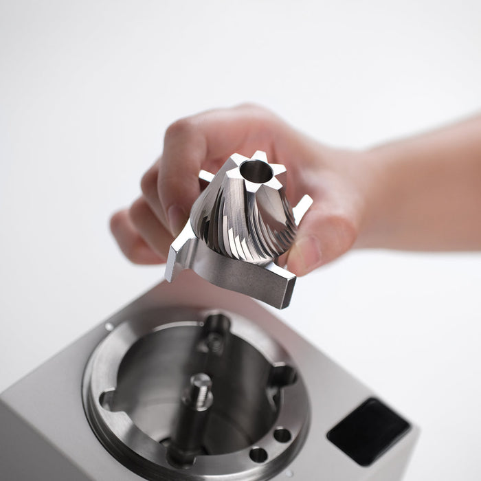 Varia VS6 Grinder (White) – 300W Brushless Motor, 5-Micron Stepless Adjustment, 500–1600 RPM Control