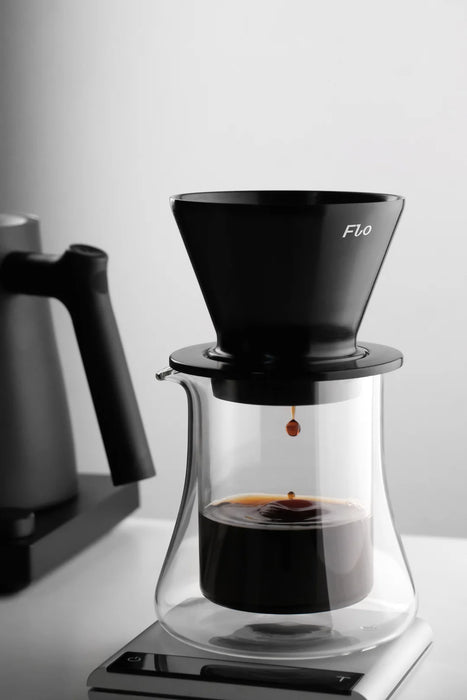 FLO - Flexible Liquid Output (Varia x Kurasu Kyoto) SHADOW Edition 350mL