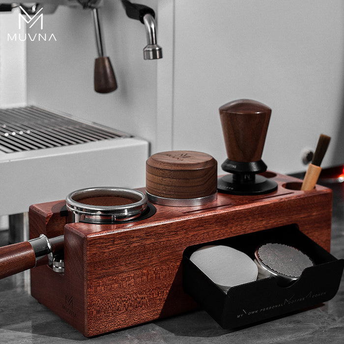 MUVNA Wooden Espresso Tamping Station with Storage Drawer – CH2468 | قاعدة كبس القهوة موفنا الخشبية مع درج تخزين – CH2468