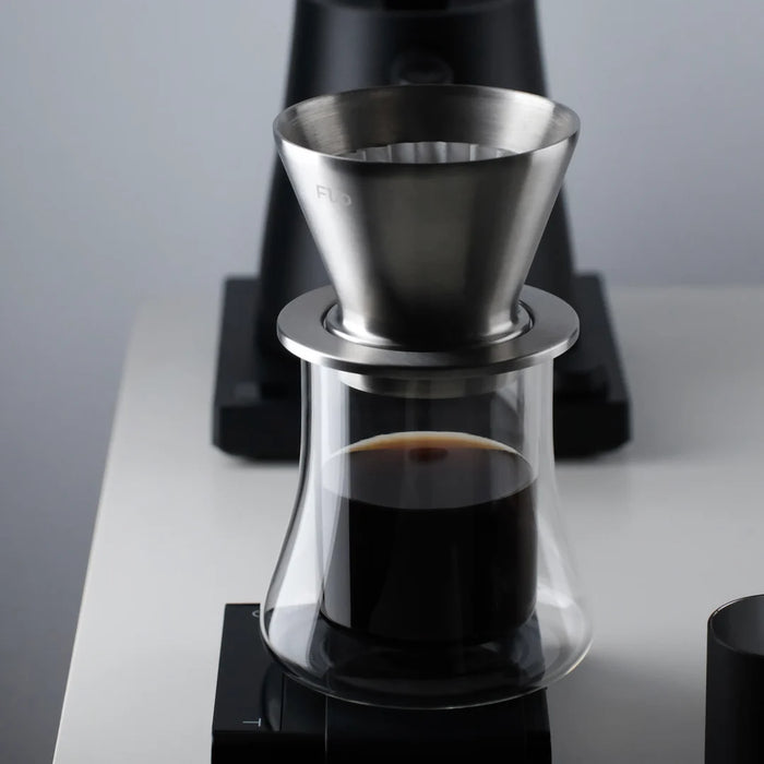 Varia FLO Dual-Wall Glass Server — 0.4L
