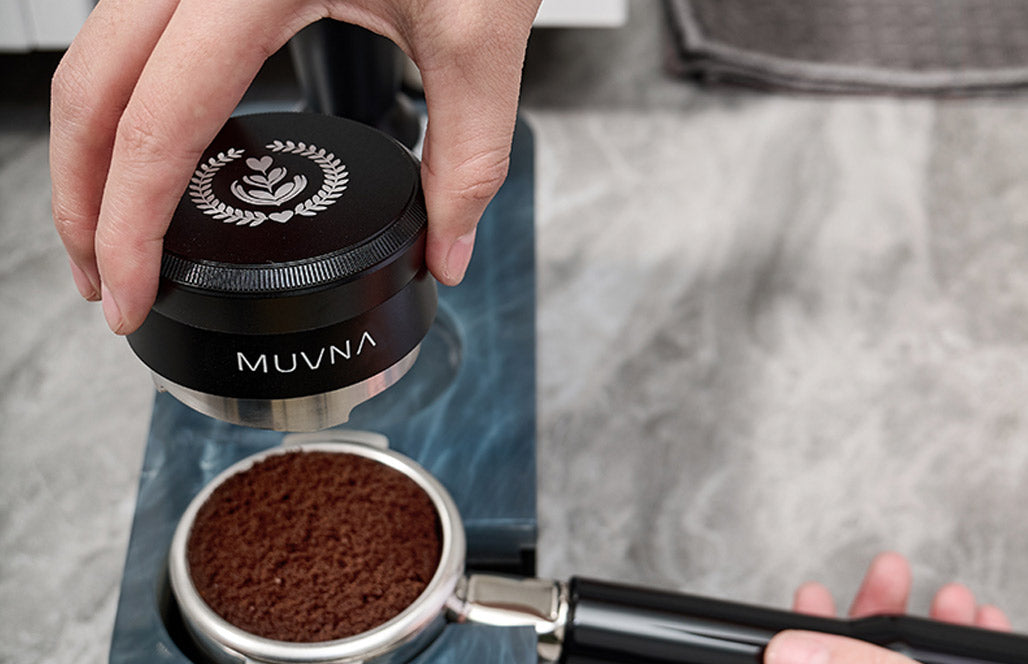 MUVNA Coffee Distributor with Four-Sided Paddle Base – 51mm – Black | موزع قهوة MUVNA بقاعدة رباعية الشفرات – 51 مم – أسود