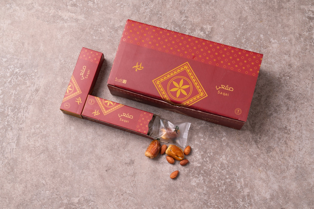 Al-Tayyar -Dates and almonds from Sagai | الطيار - تمر صقعي محشي باللوز