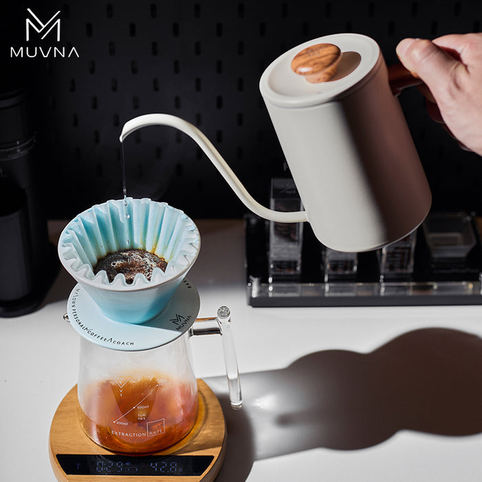 MUVNA Gooseneck Pour Over Kettle 600ml – White | إبريق تقطير القهوة موفنا 600 مل – أبيض