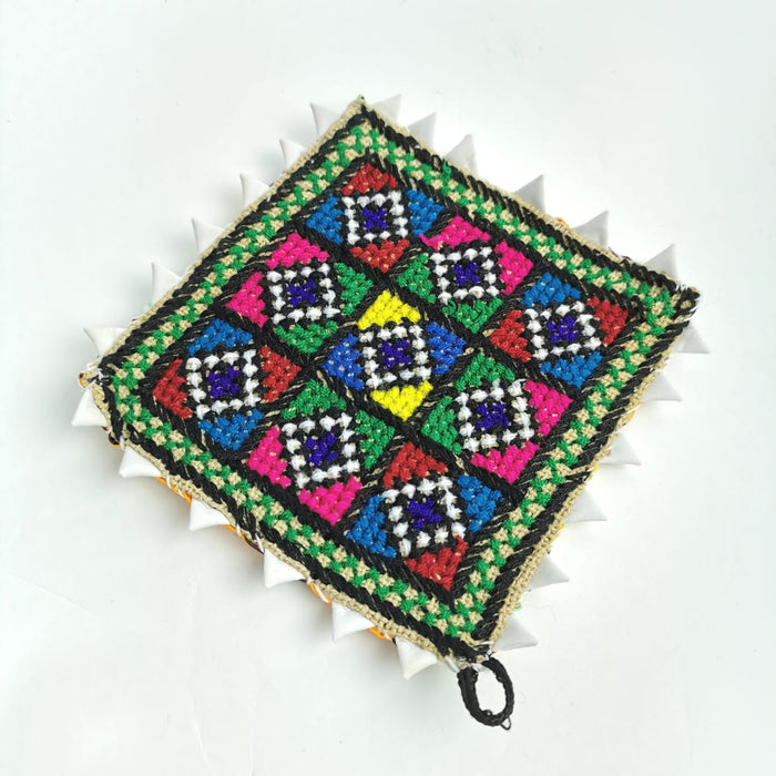 بيز مبطن - نقشة تراثية مختلفة