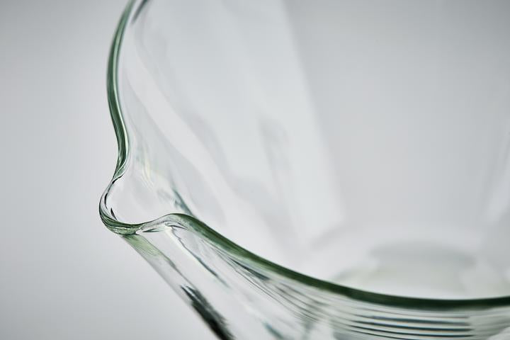 Ratio - Hand blown Glass Carafe 1.25 L | راشيو - إبريق زجاجي منفوخ يدويًا 1.25 لتر